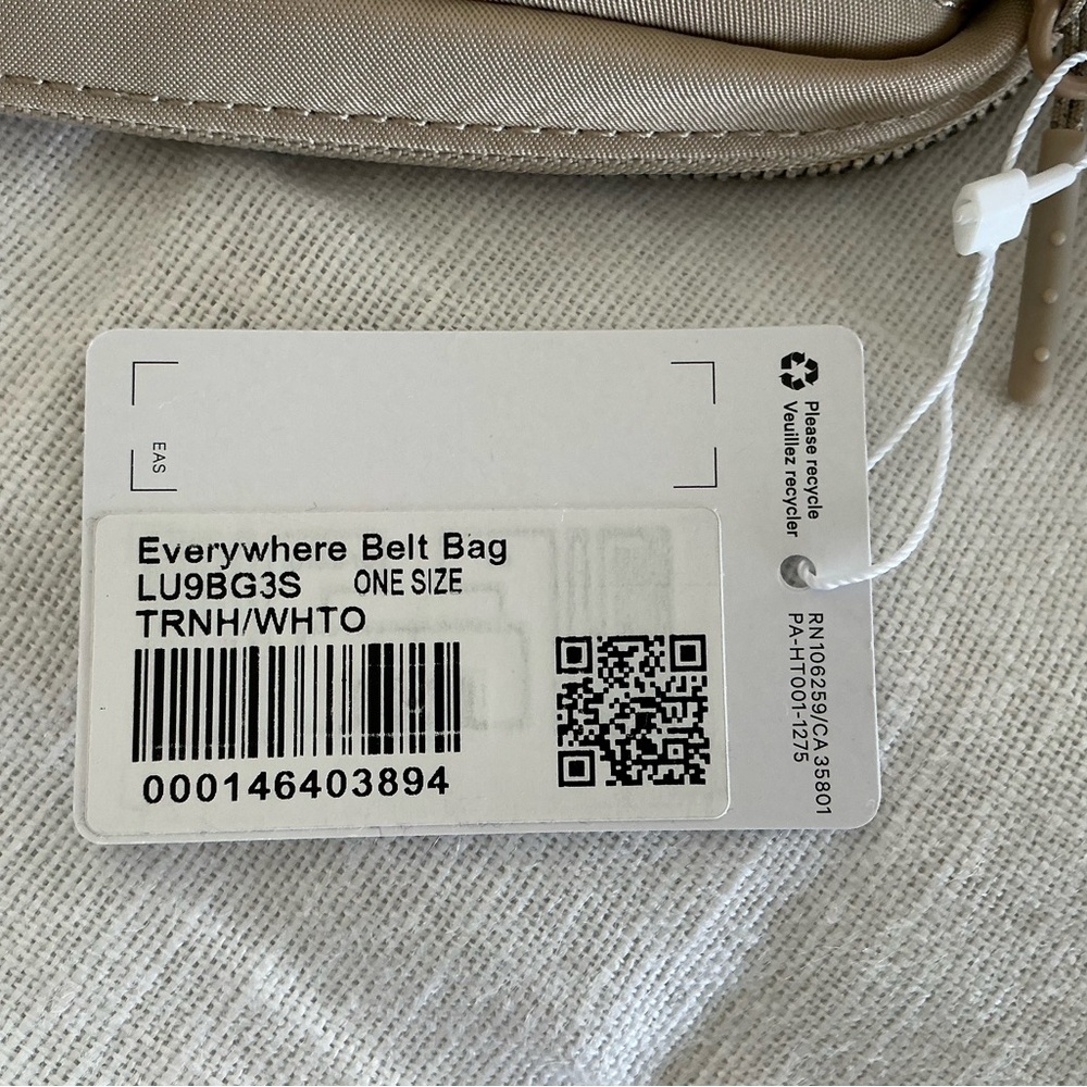 NWT lululemon athletica tan Everywhere belt bag with cream logo - Picture 5 of 5